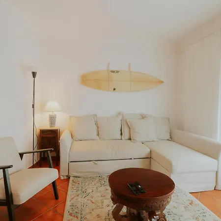 68 - Downtown Apartment